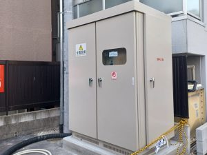 【2025】キュービクルの直列リアクトルとは？仕組みと設置の理由をわかりやすく解説